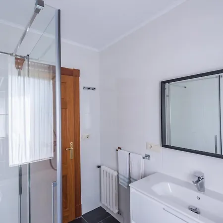 Luminoso Reformado En Termal Cuntis